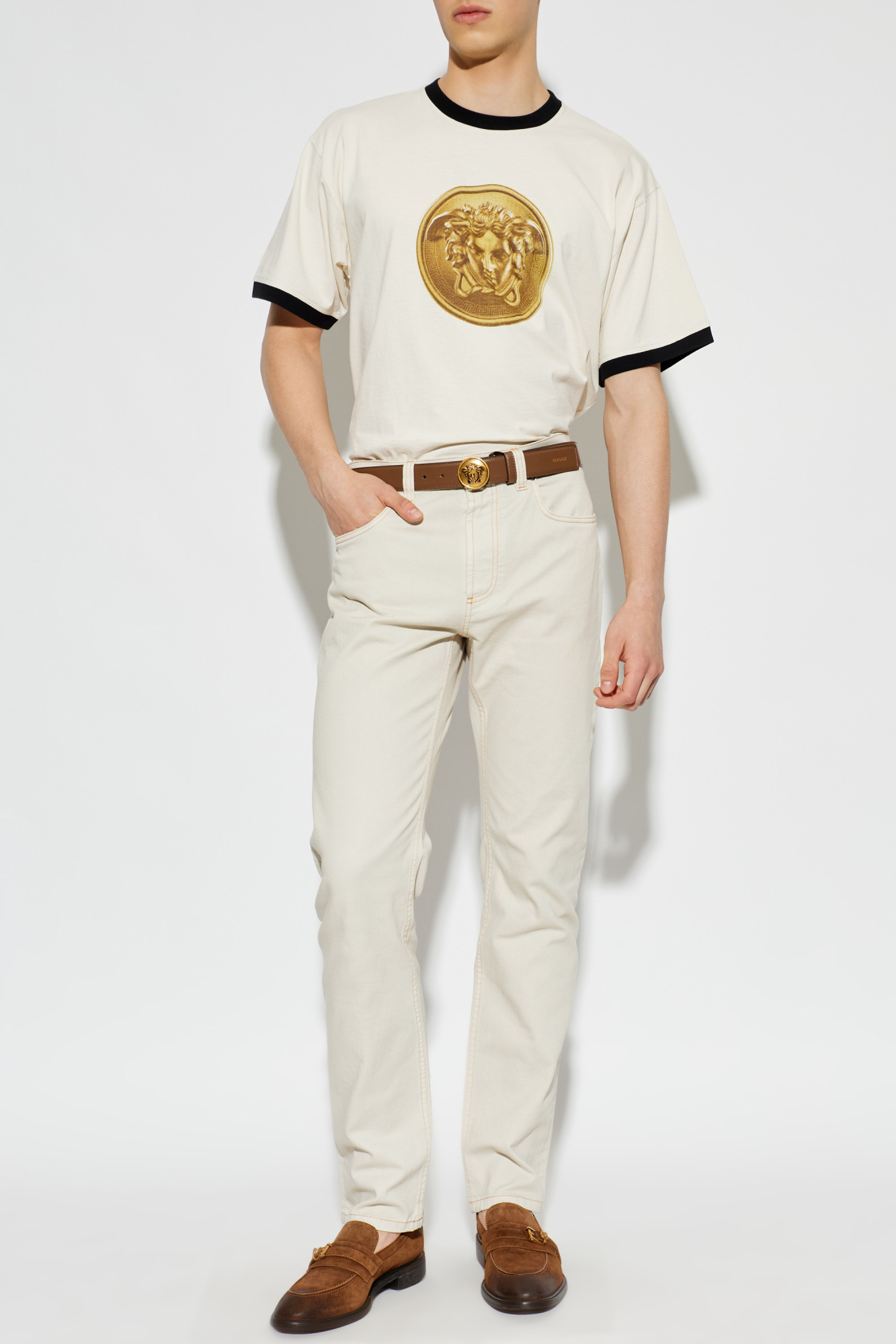 【VERSACE JEANS COUTURE】チノパンツ ベージュ イタリア Versace Jeans with slightly tapered legs | Men's | Vitkac